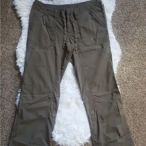 The North Face Roll up Pants Lightweight Women’s Size Medium Outdoor Hiking